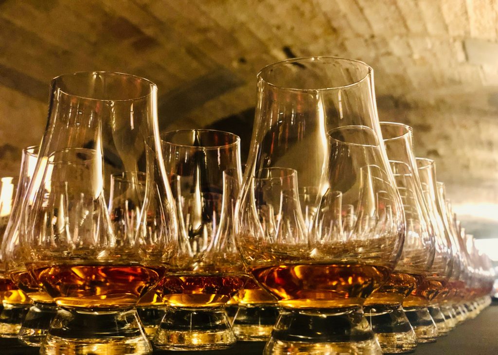 Hire Whisky Tasting Edinburgh and Glasgow